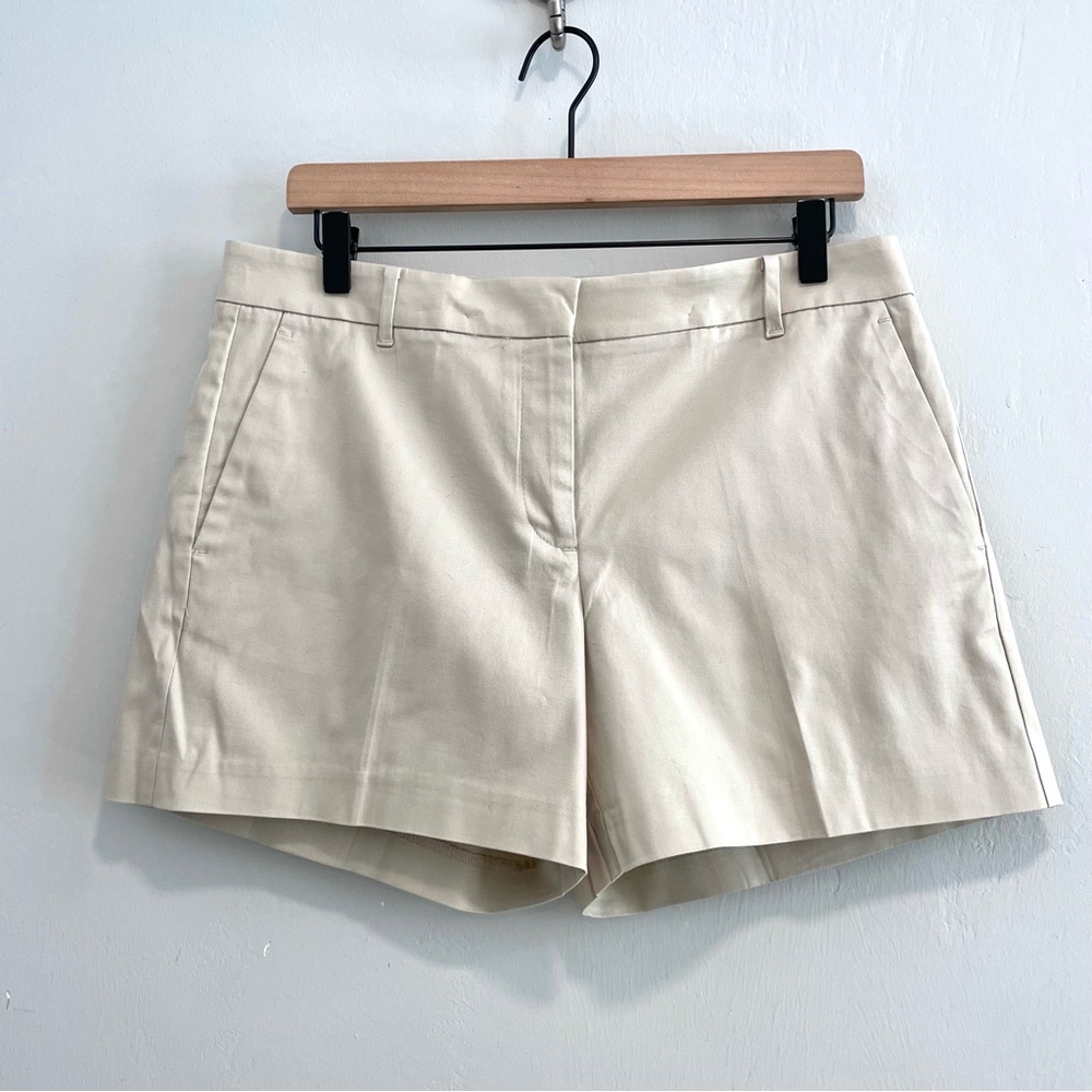 Ann Taylor Classic Mid Rise Shorts